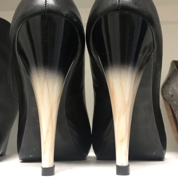 Jessica Simpson peeptoe platform heels 👠 - Picture 2 of 5